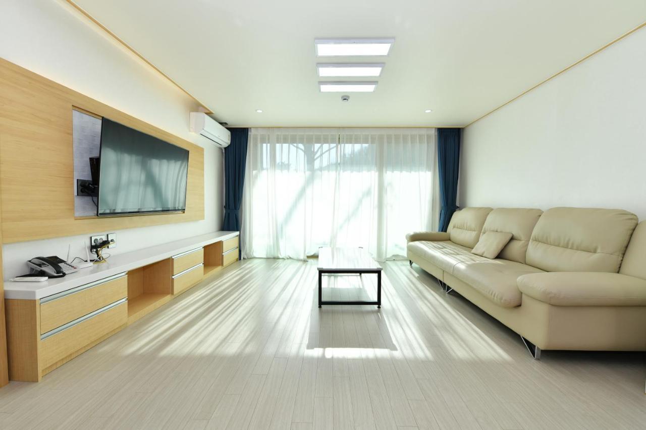 Sokcho Daemyung Heidi Pension Exterior foto